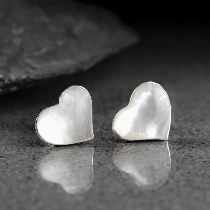 Earrings MadameLili Perlmutt Herz Ohrstecker Silber MadameLili