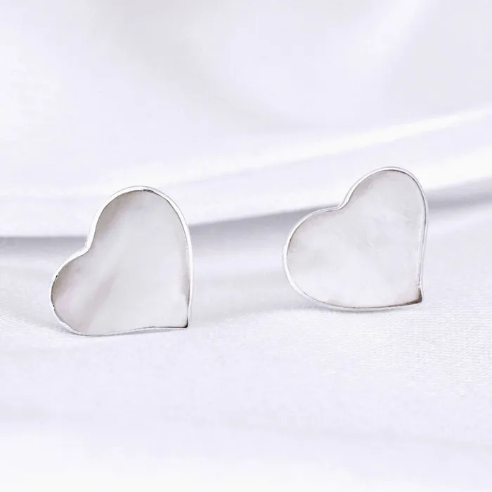 Earrings MadameLili Perlmutt Herz Ohrstecker Silber MadameLili
