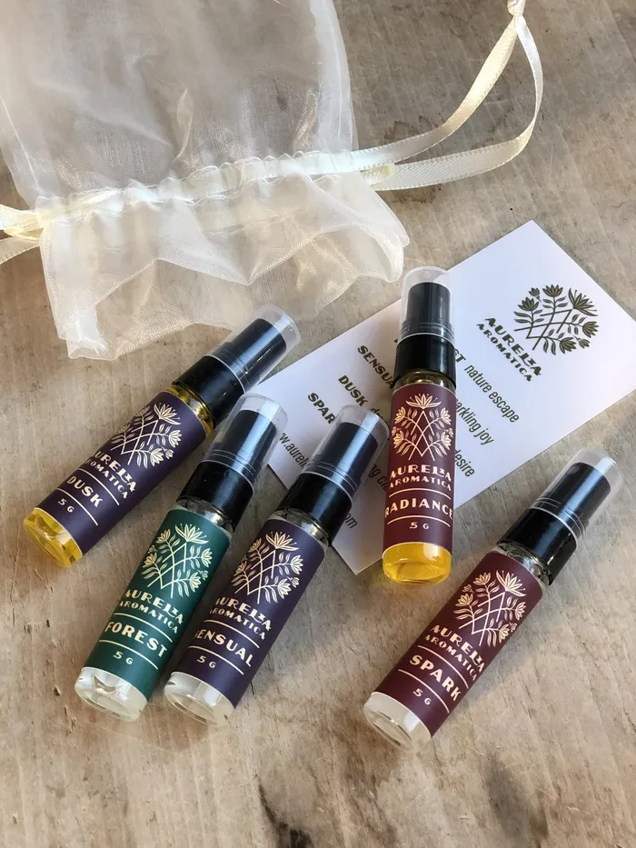 Aurelia Aromatica Consignment Earrings Aromatic Mist Gift Set