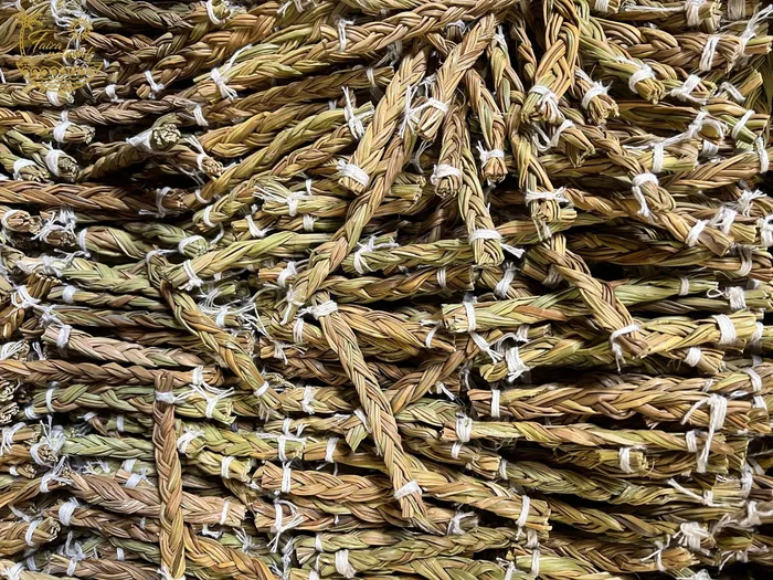 Faiza Naturals Earrings Sweetgrass Braid 4