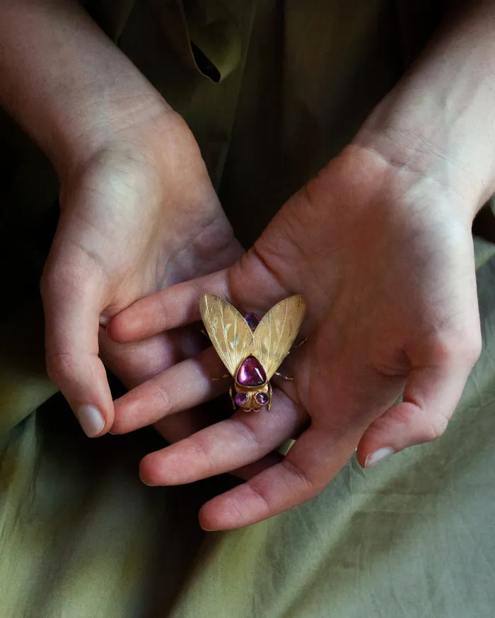 Bell Bird Antiques PreStyled Sets Victorian Era Gold Cicada Gemstone Brooch